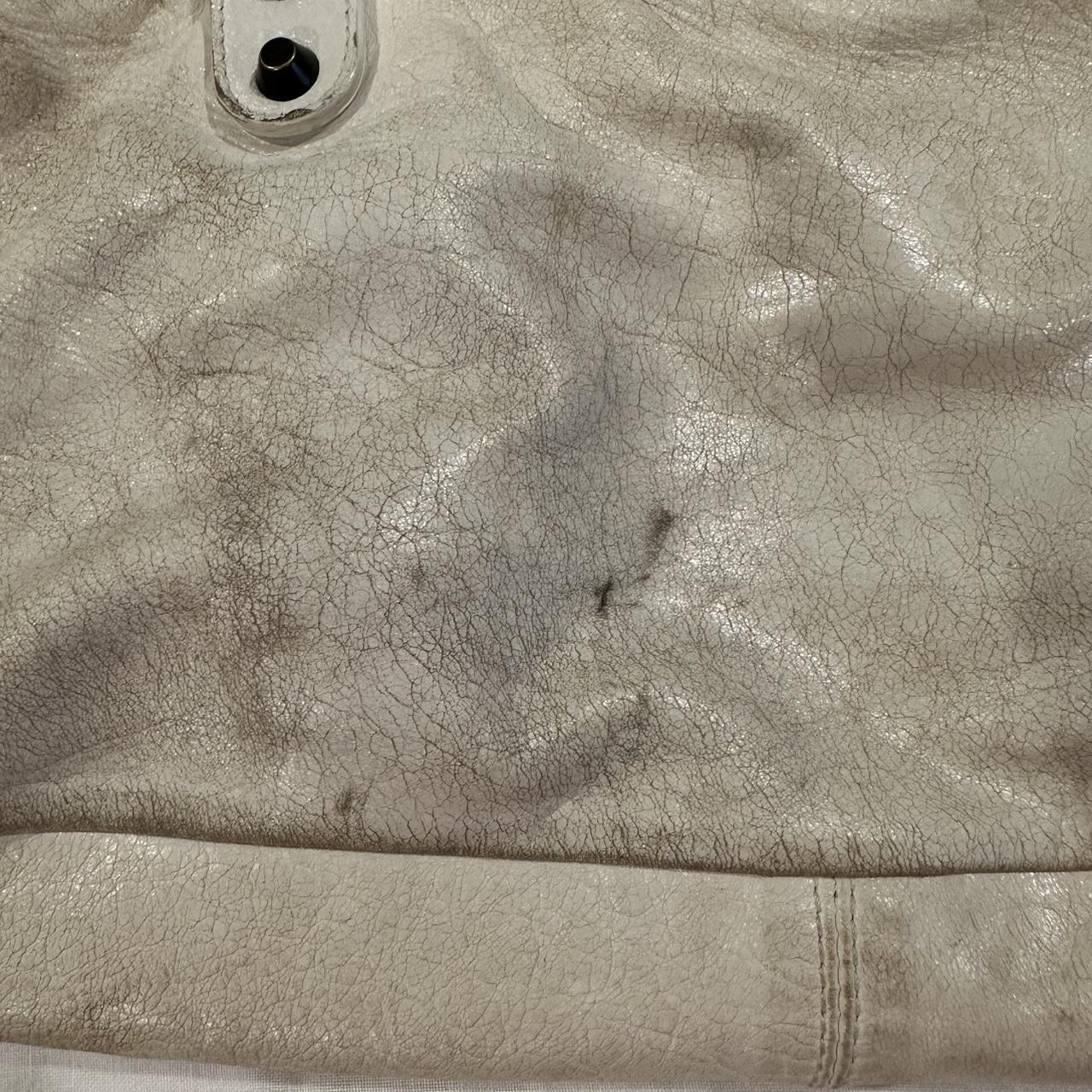PreOwned Rare Balenciaga First Edition City Bag – White Leather